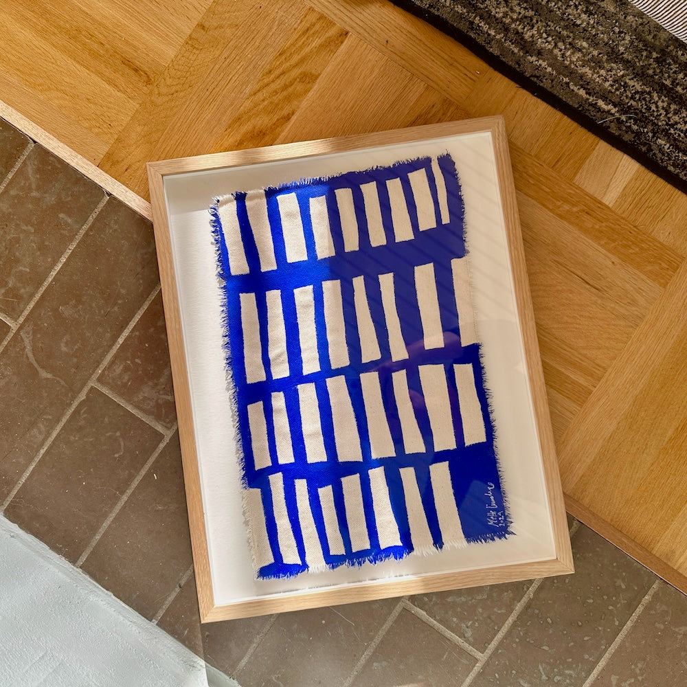 Ultramarine #3 - i egetræsramme -  39,5 x 49 cm