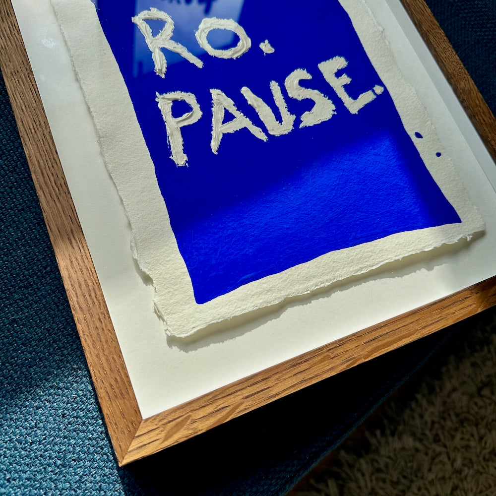 Ro. Pause. - originalt papirværk - 28,5 x 38,5 cm - Røget egetræsramme