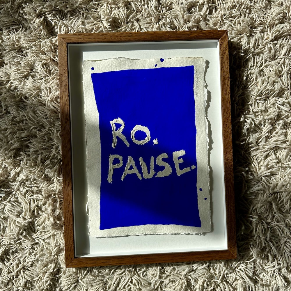 Ro. Pause. - originalt papirværk - 28,5 x 38,5 cm - Røget egetræsramme