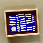 Ultramarine #16 - originalt værk i egetræsramme/ART-glas - 38,5 x 30 cm